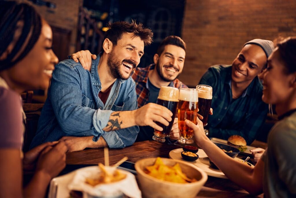 What-is-Happy-Hour--And-How-to-Successfully-Offer-Deals-in-Restaurants---Bars.-2